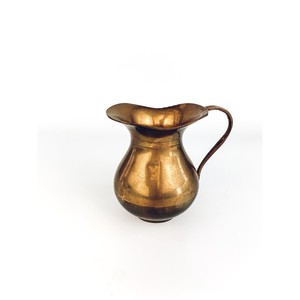 Jarra de Latón Ecológica de Alta Calidad Kraft World, Diseño Vintage Boho Moderno de Mediados de Siglo, Recipiente de Metal Dorado de 1 Litro - Product Image 4