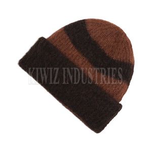 Venta al por mayor Unisex All Over Print Winter Beanie Sombreros Logotipo personalizado de punto Puffed Mohair Beanie Sombreros - Product Image 3