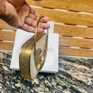 Bolso de mano de latón nácar de lujo para boda y fiesta elegante bolso de mano de noche de latón nácar y cadena de Metal - Product Image 2