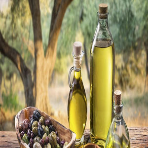 Aceite de Oliva Virgen Extra orgánico natural con aroma rico y claridad dorada que se ofrece en botellas de PET 500ml 1L 3L Tambores a granel - Product Image 1