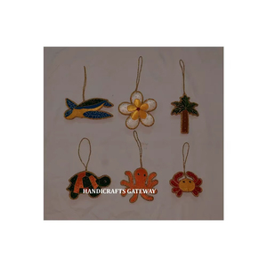 Fabricante de multicolor personalizar forma Zari bordado adorno colgante de Navidad Uso de tela fina para Festival de Navidad - Product Image 1