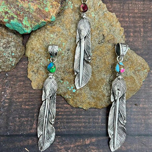 Pendentif plume en argent sterling avec paon Dahlia barbe à papa Dahlia Rose Design fait main bijoux cadeau - Product Image 2