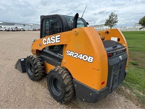 รถตัก SV280B SR250 SR175 SR200 SR240รถตัก SR210 465HD รถตักขนาดเล็กอุปกรณ์ก่อสร้างขนาดกะทัดรัดสำหรับบ้านไร่ - Product Image 1