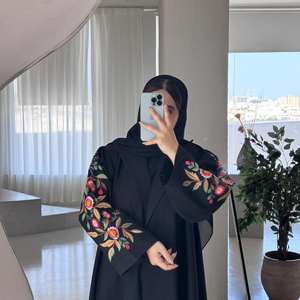 Abaya en soie faite à la main Nida, couleur personnalisée, avec broderie luxueuse, anti-rides, manches longues pour la prière - Product Image 3