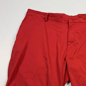 กางเกงขาสั้นกอล์ฟผ้าแคนวาสคุณภาพสูงสำหรับผู้ชาย เอวกลาง สวมใส่สบาย ระบายอากาศได้ดี เป็นมิตรกับสิ่งแวดล้อม ราคาประหยัด พร้อมโลโก้สั่งทำได้ - Product Image 6