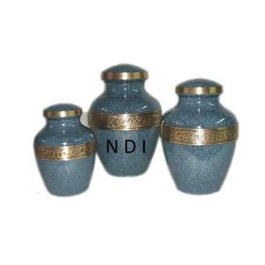 Latest Design Adult Ashes <b>Memorial</b> <b>Keepsake</b> Wooden Cremation Urns Natural Finishing Funeral Cremation Urns Affordable Price - Product Image 2