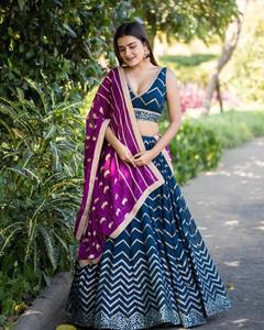 ผู้จำหน่าย Lehenga Choli จากการช้อปปิ้งออนไลน์,จอร์เจียลำดับและกระจกยอดนิยมสำหรับเทศกาลปาร์ตี้แบบดั้งเดิม