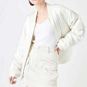 Chaqueta de satén de alta calidad hecha en fábrica al por mayor para las señoras nueva chaqueta de bombardero de satén de diseño casual de las mujeres - Product Image 6