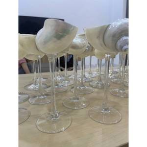 Verre à vin en coquille de cauris polie par des artisans vietnamiens Meilleur choix pour les centres de table uniques Présentation de desserts - Product Image 6