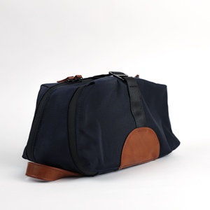 Bolsa de Aseo de Nailon Premium con Cierre, Moderna, con Logotipo Personalizado, Reutilizable, para Viajes, Almacenamiento, Tamaño y Color Personalizables, para Cosméticos - Product Image 2