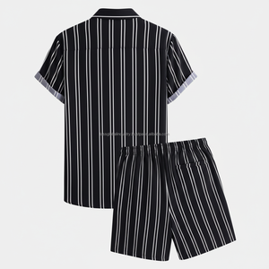 ชุดเซ็ตเสื้อผ้าผู้ชายลายทางแบบสั่งทำพิเศษ - สีดำและสีขาวลายเส้นเล็ก ชุดลำลองฤดูร้อน 2 ชิ้น - Product Image 2