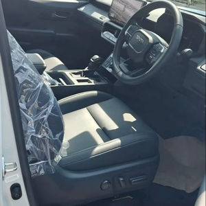 Camioneta Diésel de Uso Pesado 2026, Usada, 4x4, Tamaño de Neumáticos R18, Automática, Exterior Gris, Asientos de Cuero, Volante a la Izquierda para Importación, Transmisión Manual 4x4 - Product Image 3