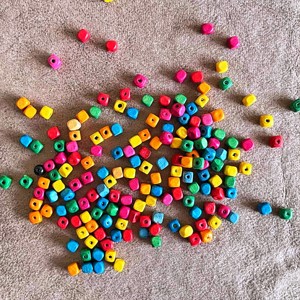 Cuentas de Madera de Marfil para Formas Personalizadas y Cuentas de Madera de Colores, Hechas a Mano en India - Product Image 4