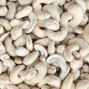 Fournisseur de confiance du Vietnam noix de cajou noix de cajou 1kg noix de cajou W320 exportées vers l'Asie, le Moyen-Orient - Product Image 1