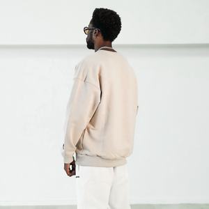 Sweat-shirt à capuche pour homme en coton 100% personnalisé OEM, tendance hiver 2025, logo embossé de haute qualité, poche en polaire surdimensionnée - Product Image 2