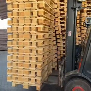 Palette Euro en bois industrielle 1200x800mm traitée thermiquement norme ISPM 15 4 voies Neuve/Usagée Grade A Empilable Réutilisable - Product Image 6