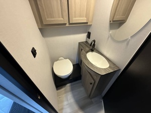 Nouvelle caravane de camping RV Sun_seeker Le 2850SF Fo_forest Ri_ver 2026 - Product Image 4