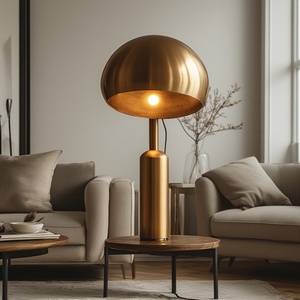 Nouvellement lancé entièrement fabriqué à la main lampe de table en métal pour chambre salon maison hôtel E27 ampoule Base AC Simple meilleur prix - Product Image 3