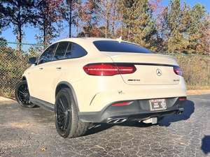 GLE Coupé de 2019, en excellent état, sans défaut ni modification, disponible à un prix avantageux - Product Image 2