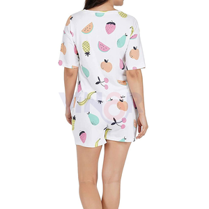 Services OEM Meilleure vente Ensembles jumeaux pour femmes taille personnalisée 100% coton pour l'été Ensemble t-shirt et short à motifs solides - Product Image 2