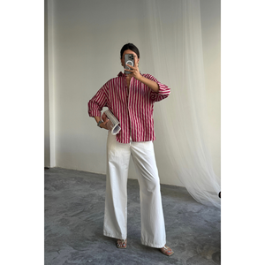 Camisa de Lino a Rayas Borgoña para Mujer, Colección de Blusas y Camisas Elegantes - Product Image 2