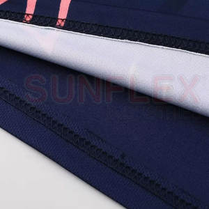 Vente directe d'usine Uniforme d'entraînement de football unisexe avec impression par sublimation personnalisée Vêtements de sport - Product Image 4