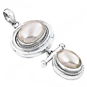 Colgante de Plata 925 con Perla de Agua Dulce, Perla Cultivada Blanca Ovalada Clásica con Engaste en Bisel, Joyería Unisex para Uso Diario - Product Image 1