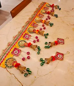 Toran porte suspendu Bandarwal Rose fleur avec perles porte cantonnière Diwali décor Pooja Mandir toile de fond entrée décoration