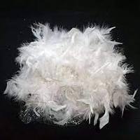 Plumes de canard blanches lavées de qualité supérieure sélectionnées pour la literie et les textiles de maison - OEM et export en gros disponibles