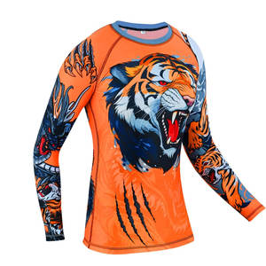 เสื้อแรชการ์ดสำหรับผู้ชายทำจากโพลีเอสเตอร์น้ำหนักเบาพิมพ์โลโก้ได้ตามต้องการ - Product Image 1