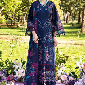 Cómodos trajes de 3 piezas de césped pakistaní de marca Original con cuello bordado ropa de fiesta colección de césped ropa musulmana OEM - Product Image 1