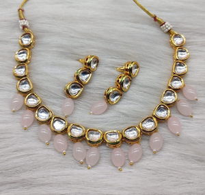 Magnifique ensemble de bijoux Kundan en laiton pour femmes, collier et boucles d'oreilles traditionnels indiens de qualité supérieure, élégant pour les mariages et les occasions festives - Product Image 4