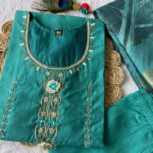 Costume Salwar en soie de créateur avec travail manuel Robe longue pakistanaise Salwar Kameez Dupatta pour les fêtes de mariage - Product Image 1