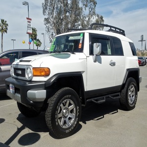 OPCIÓN COMPLETA NEAT 2019-2023 TOYOTA FJ CRUISER 4WD 2.4L 4.0L PTR 2022 Coche RHD/LHD LISTO PARA ENTREGAR EN LA PUERTA a la venta - Product Image 6