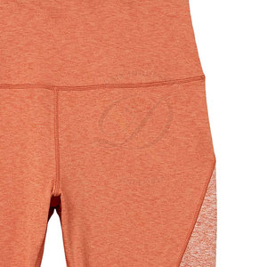 Legging de haute qualité pour femmes imprimé au design unique et pantalon en spandex solide taille XL en stock - Product Image 6