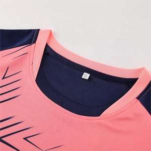 2025 venta al por mayor de secado rápido transpirable nuevo fútbol Jersey conjuntos de fútbol personalizado Club fútbol chándal 100% poliéster cuello en V - Product Image 5