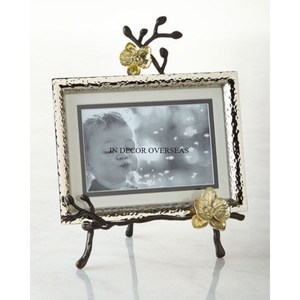 Latest Pattern Arrival High Grade Gold Plated Heavy Duty <b>Metal</b> Butterflies Designer Photo <b>Frame</b> For Memorable Family <b>Pictures</b> - Product Image 2