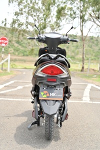 Ciclomotor Eléctrico de Gran Venta con Motor de 1200W Motocicleta Deportiva Eléctrica Scooter Eléctrico de Dos Ruedas para Adultos - Product Image 5