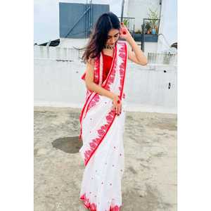 Sari Bengalí Especial para la Puja de Durga, Impresionante Combinación de Rojo y Blanco, Estilo Moderno para Fiestas, para Todas las Temporadas, Puro - Product Image 1