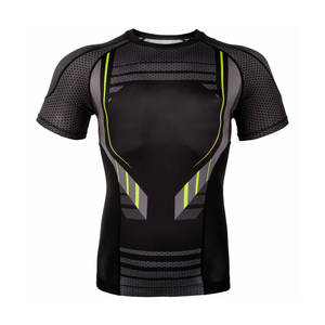 Nueva venta al por mayor por encargo Rash Guard manga corta transpirable Slim Fit sublimación diseño Rash Guard para hombres - Product Image 2