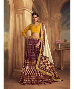 Indian Festival Wear Rajasthani Lehenga Choli pour femme en coton multicolore avec paillettes Work Wedding En stock - Product Image 3