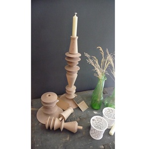 Support de bougie en bois naturel pour tables de console, décoration de Noël pour la maison avec un design intemporel, construction stable et écologique - Product Image 1