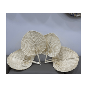 Cool Summer Palm Leaf, Bamboo Hand Fan al por mayor para fiesta, boda, vacaciones, eventos, decoración y regalo artesanal de 99GD - Product Image 6