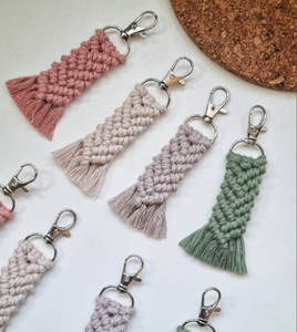 Llaveros de Macramé Hechos a Mano con Cuentas de Ojo Turco, Llaveros de Macramé Personalizados, Llaveros de Macramé Hechos a Mano - Product Image 2
