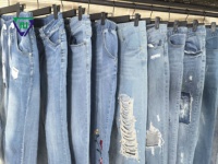 Usine Vente en Gros Jeans Dames d'Occasion les Moins Chers, Style Mixte Décontracté Été, Vêtements Usagés pour Femmes