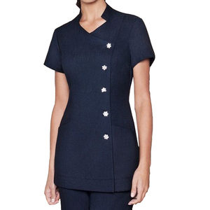 Uniformes de Spa OEM con Cierre Frontal de Cinco Botones, Uniformes de Salón de Belleza de Alta Calidad con Logotipo Personalizado en Negro - Product Image 2