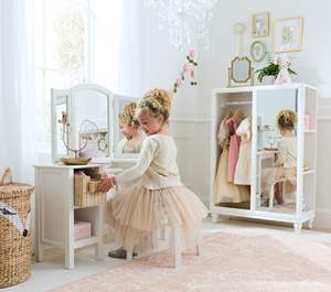 Panier de rangement en rotin fait à la main avec nœud papillon Organisateur de boîte tissé décoratif pour la décoration de bureau à domicile vente en gros - Product Image 3