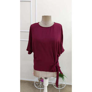 Blusa Aerobin de manga corta con cuello redondo y lazo lateral para mujer, 37394 - Rojo - Product Image 5