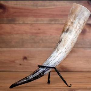 Cuerno para beber VikinHorng indio de alta calidad con soporte Estilo animal envejecido Técnica pulida a mano inspirada en la cultura vikinga - Product Image 1