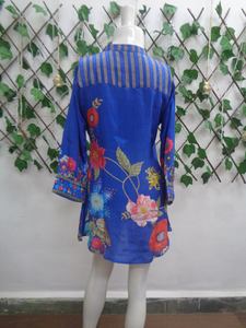 Robe ethnique Kurti en crêpe de rayonne pour femme à la demande à un prix abordable disponible auprès d'un fournisseur indien - Product Image 3